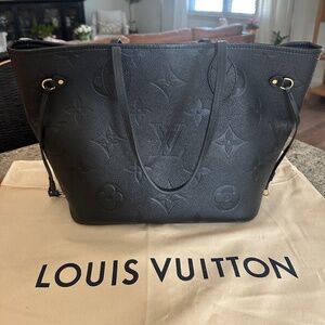 Authentic Louis Vuitton Neverfull MM Black Leather